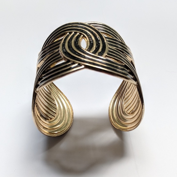 Vintage Knot Cuff - Picture 4 of 4